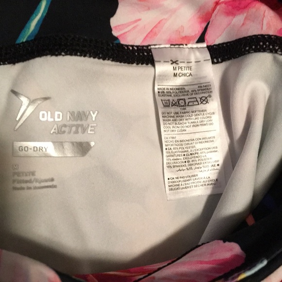 Old Navy Floral Petit Workout Leggings & Sportsbra - Picture 7 of 8